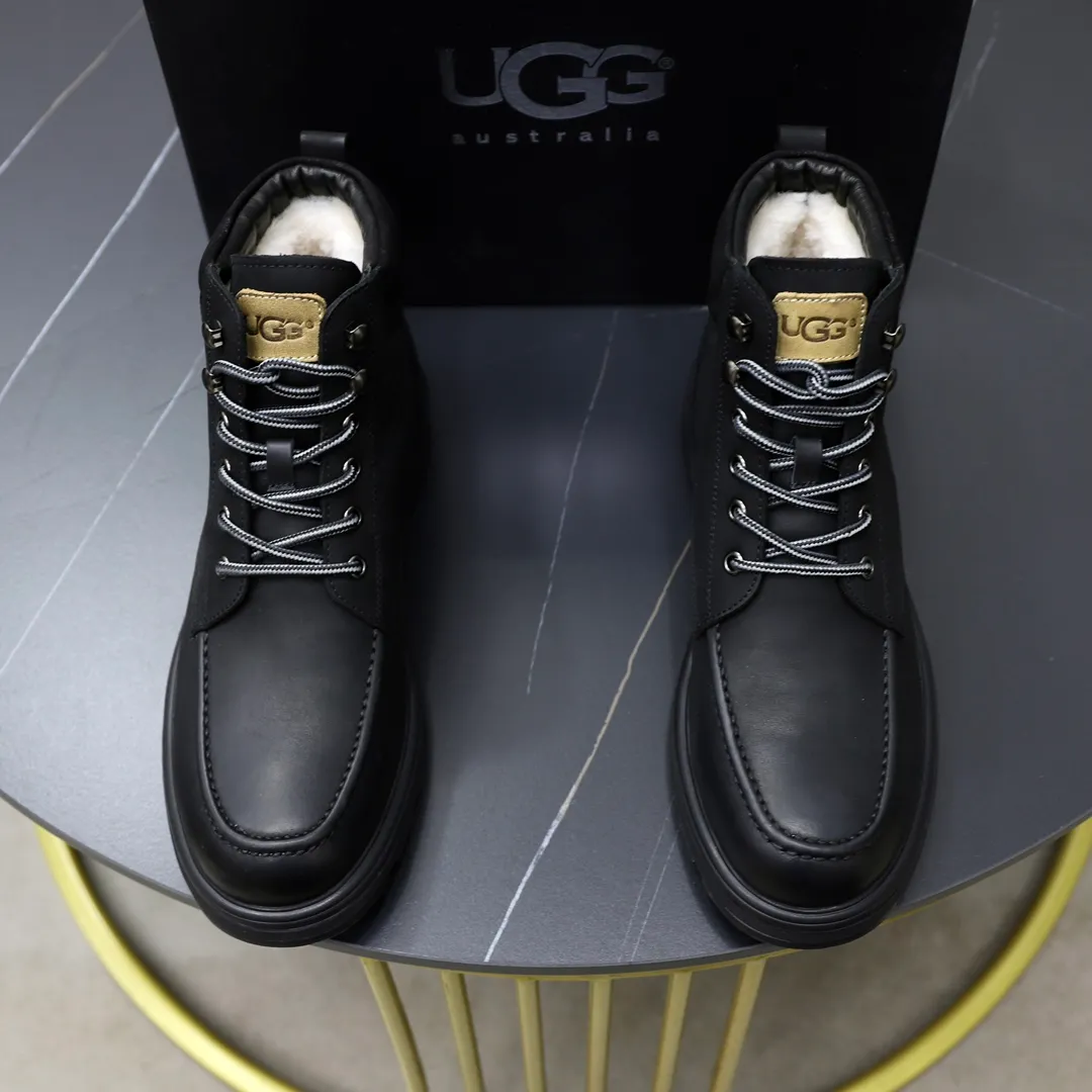 Ex-factory price: 640 thick wool imported from Australia Brand: UGG genuine purchasing agent Size: 39–44 Grade: Official website 1:1 Material: First-layer genuine leather waterproof and anti-freeze upper Real wool lining Original non-slip wear-resistant lightweight soft outsole Style category: Men's casual shoes Trendy style Comfortable on the feet Color: Real picture color